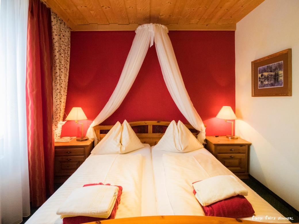 Hotel Drei Hasen Mariazell Oda fotoğraf