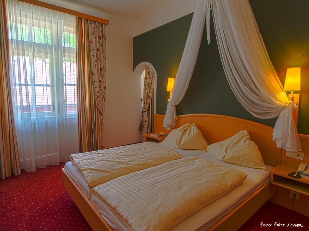 Hotel Drei Hasen Mariazell Oda fotoğraf