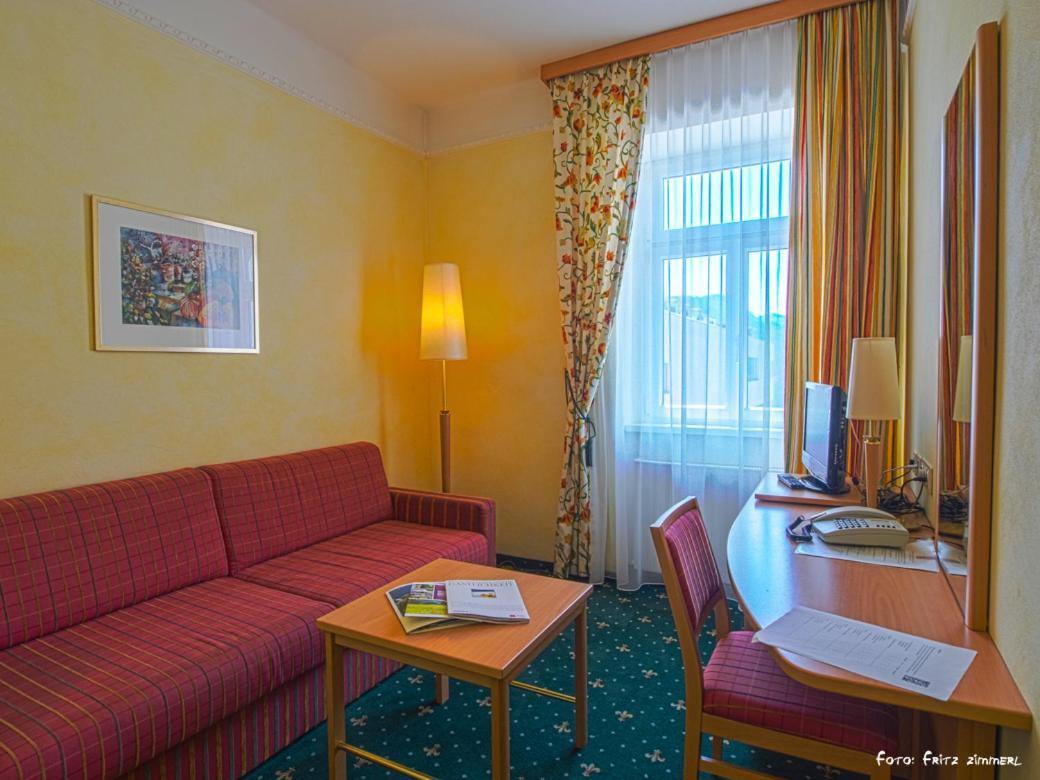 Hotel Drei Hasen Mariazell Oda fotoğraf